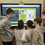 8 Trzecia grupa w escaperoomie (4).jpg