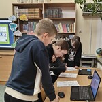 9 Ostatnia grupa w escaperoomie (5).jpg