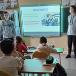 Chłopcy z klasy VIII B prpwadzą zajęcia w klasach trzecich (10).png