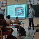 Chłopcy z klasy VIII B prpwadzą zajęcia w klasach trzecich (13).png