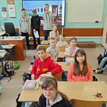 Chłopcy z klasy VIII B prpwadzą zajęcia w klasach trzecich (20).png