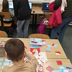 Gry edukacyjne w czytelni (2).jpg
