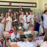 uczniowie SP 43 jako olimpijscy bogowie  (3).jpg
