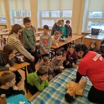 warsztaty pierwszej pomocy - uciski i oddechy.jpg