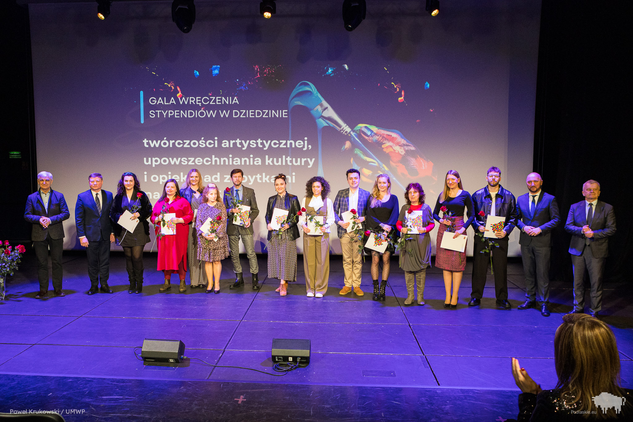 Rozdanie aktów przyznania stypendium Marszałka Województwa Podlaskiego.jpg