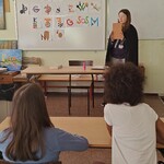 4 występ Darii w szkole - w klasach IV (2).jpg