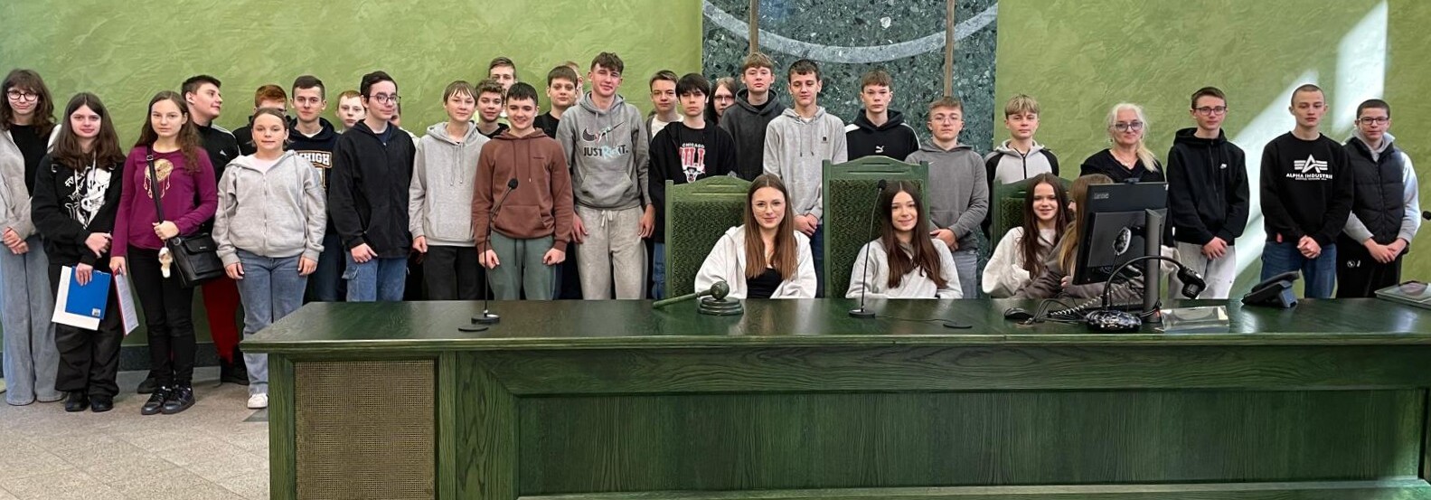Wizyta ósmoklasistów w Sądzie Rejonowym i Archiwum Państwowym w Białymstoku
