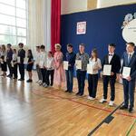 Laureaci konkursów przedmiotowych z Podlaską Kurator Oświaty.jpg
