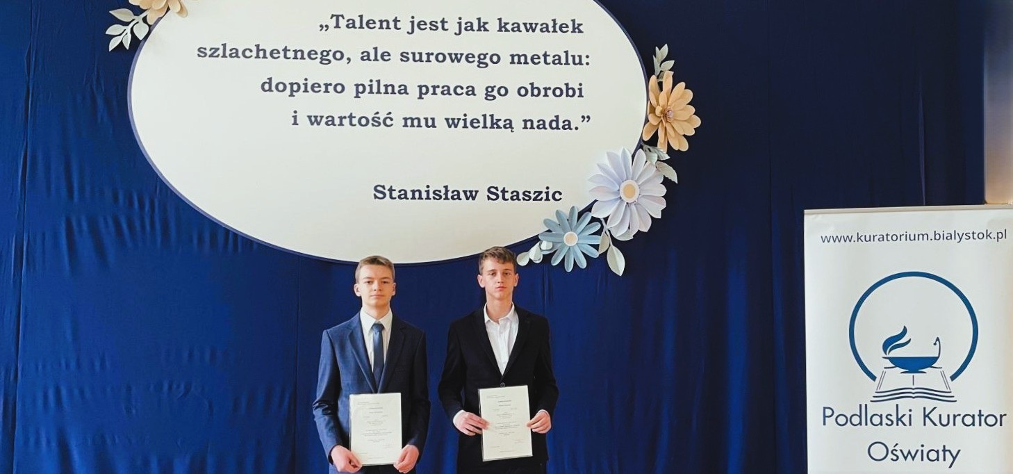 Laureaci konkursów przedmiotowych z SP 43_.jpg