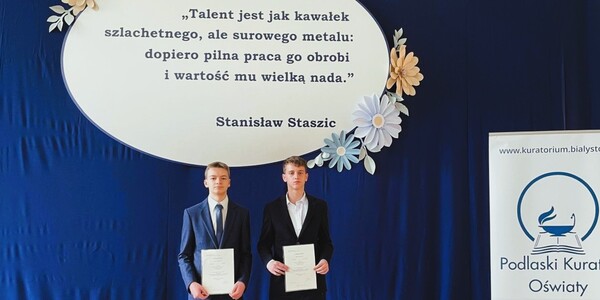 Laureaci konkursów przedmiotowych z SP 43_.jpg