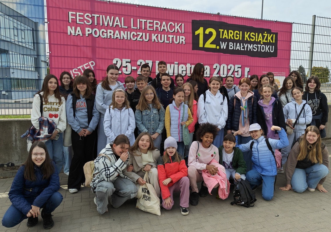1_przed targami - zdjęcie grupowe.png