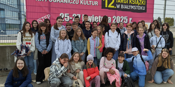 1_przed targami - zdjęcie grupowe.png