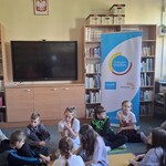 Klasa IIIb podczas warsztatów wielokulturowych1.jpg