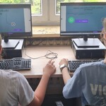 Uczniowie klas VII - VIII w wirtualnym escaperoomie przygotowanym przez cyberliderów (4).jpg