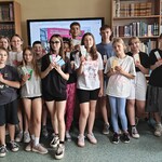 Pożegnalne spotknie aktywy - zdjęcie grupowe (3).jpg