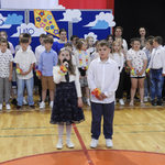 6 Uczniowie klas III podczas występów  (11).png