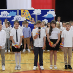 6 Uczniowie klas III podczas występów  (10).png