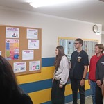 kl 8b dzieci poznają zasady pierwszej pomocy.jpg