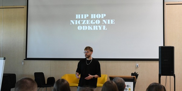 Piotr Maksim podczas warsztatów (1).jpg