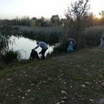 dzieci biorą udział w akcji Sprzatania Świata 5[1].jpg