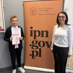 Laureat z nauczycielką języka polskiego.jpeg