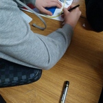 dzieci wykonuja skecznotki TEG edb 5.JPG