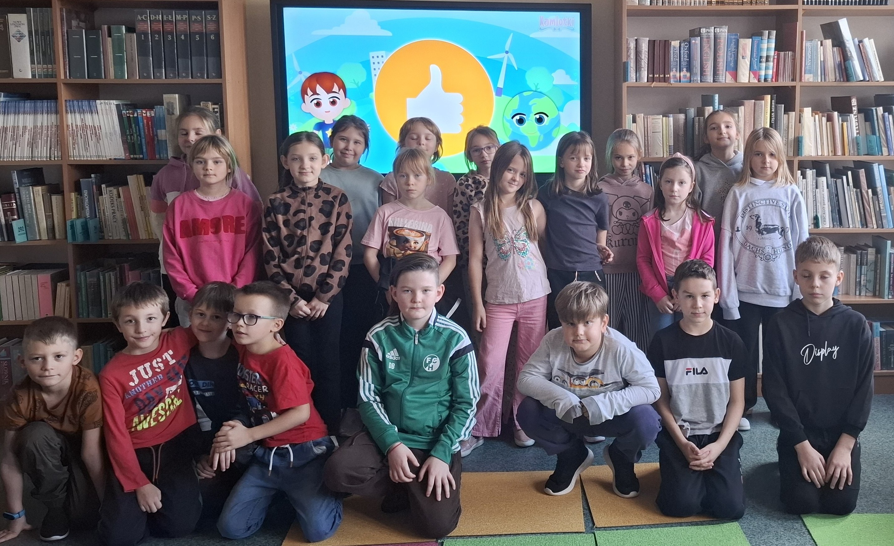 Klasa IIB podczas warsztatów o planecie.jpg