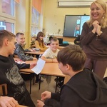 Marta Nowik podczas warsztatów z uczniami (6).jpg