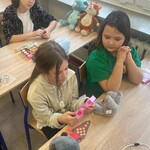 Wymiana rzeczy podczas zajęć edukacji zdrowotnej (1).jpg