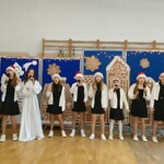4 Zespół myzyczny Gadu-Gadu śpiewa pastorałki (2).jpg