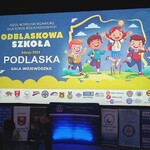 Slajd powitalny prezentacji podczas gali.jpg