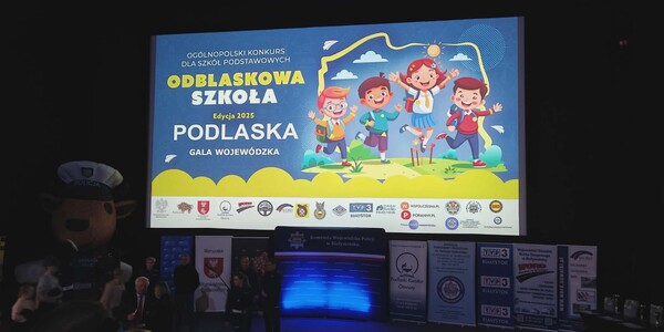 Slajd powitalny prezentacji podczas gali.jpg