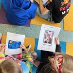 Uczniowie identyfikują ślad cyfrowy użytkownika internetu - zabawa z drukowanymi zrzutami ekranu (7).jpg