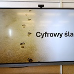 slajd_cyfrowy_ślad.jpg