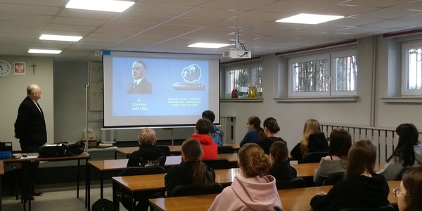Dzień Nauki Polskiej zajęcia z edukatorem z IPN 5.JPG