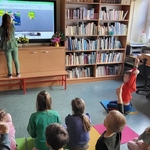 Pierwszoklasiści na  zajęciach o Simonie Kossak (4).jpg
