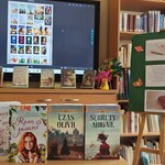 Spotkanie z U Gajdowską - ekran i wystawka (1).jpg