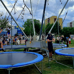Festyn - zabawy na trampolinach (5).png
