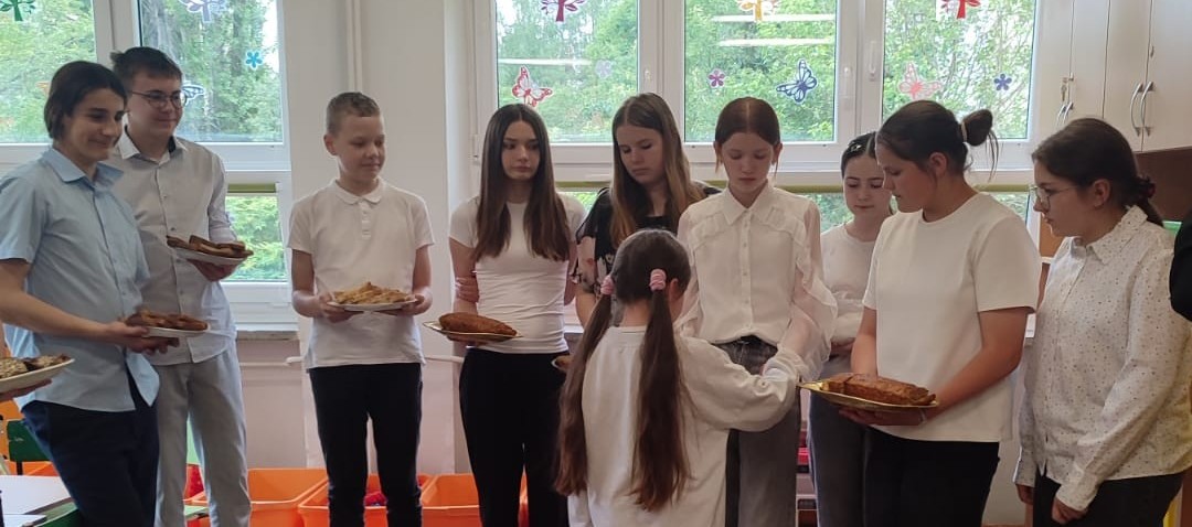 Święto Chleba w świetlicy.jpg