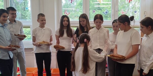 Święto Chleba w świetlicy.jpg