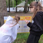 3. Uczennice na zajęciach z kulkowej akademii wiedzy.jpg