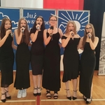 7 Zakończenie roku kl VIII występ zespołu muzycznego Gadu-Gadu (5).jpg