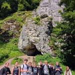 2 Uczniowie na wycieczce Jura Krakowsko-Częstochowska (12).jpg
