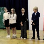 Dzieci występujące podczas części artystycznej (5).jpg