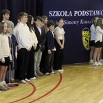 Dzieci występujące podczas części artystycznej (11).jpg