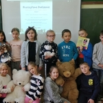 3 Klasa II d podczas szkolnej inauguracji akcji Rozczytane Podlaskie.jpg