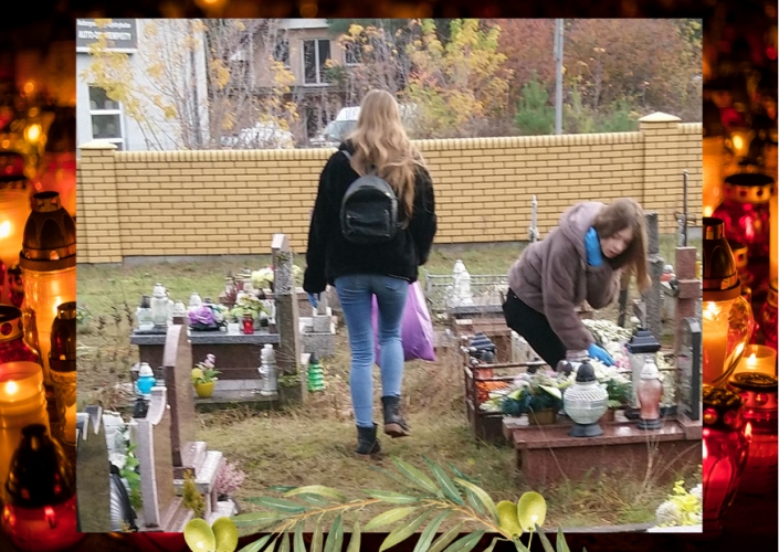 wolontariuszki sprzątają groby na cmentarzu.jpg
