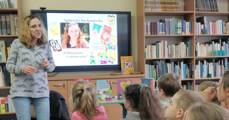 Agnieszka Suchowierska podczas spotkania.jpg