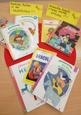 Ksiązki niemieckojęzyczne z biblioteki.jpg