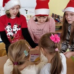 Dziewczynki  z SP 43 w PS nr 39 przy ulicy Witosa.jpg